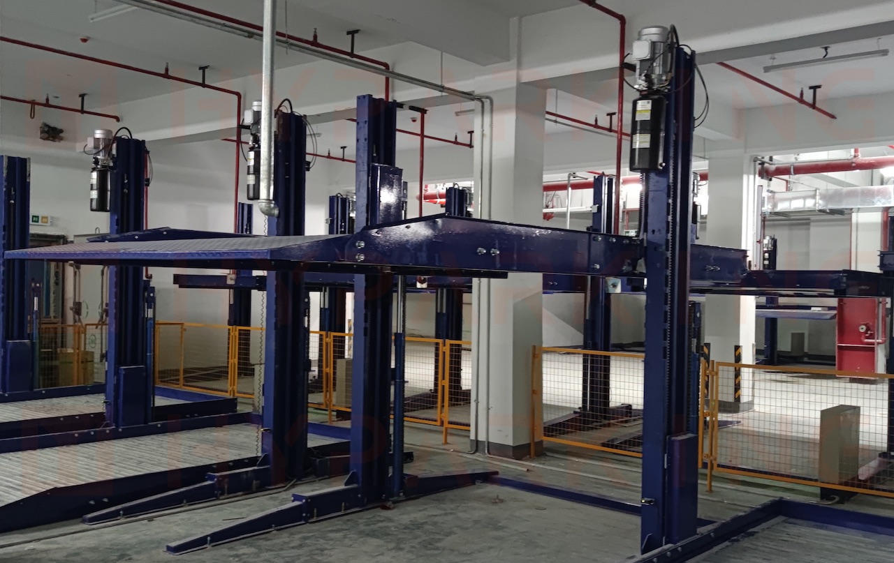 PJS hydraulic parking lift installed in an indoor parking facility
